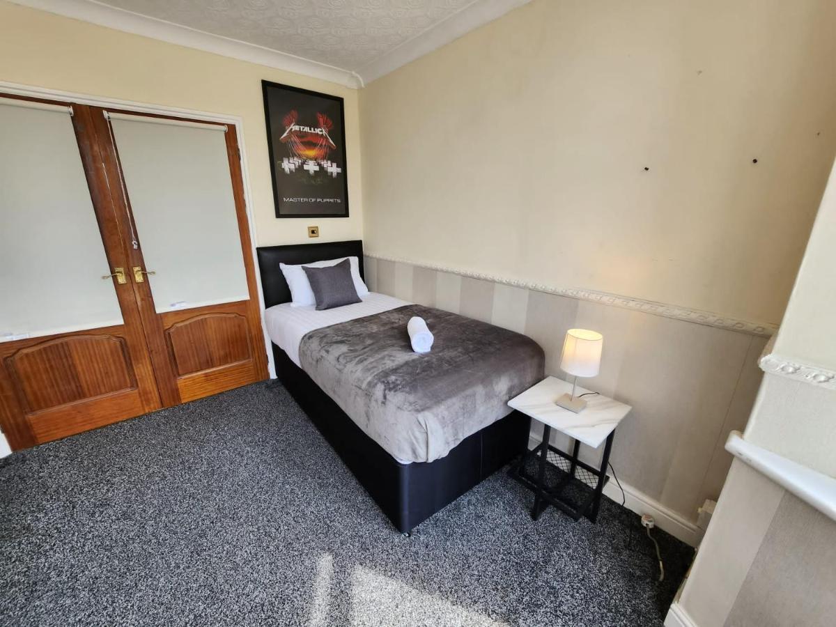 Hotel Sheldon Shared House Solihull Exterior foto