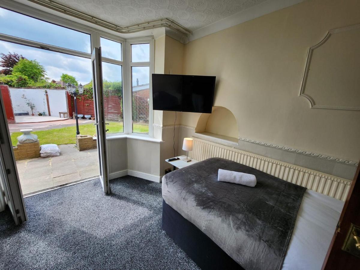 Hotel Sheldon Shared House Solihull Exterior foto